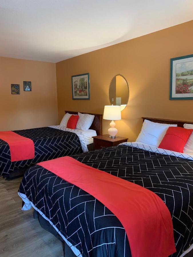 Motel Bavaria Radium Hot Springs Εξωτερικό φωτογραφία